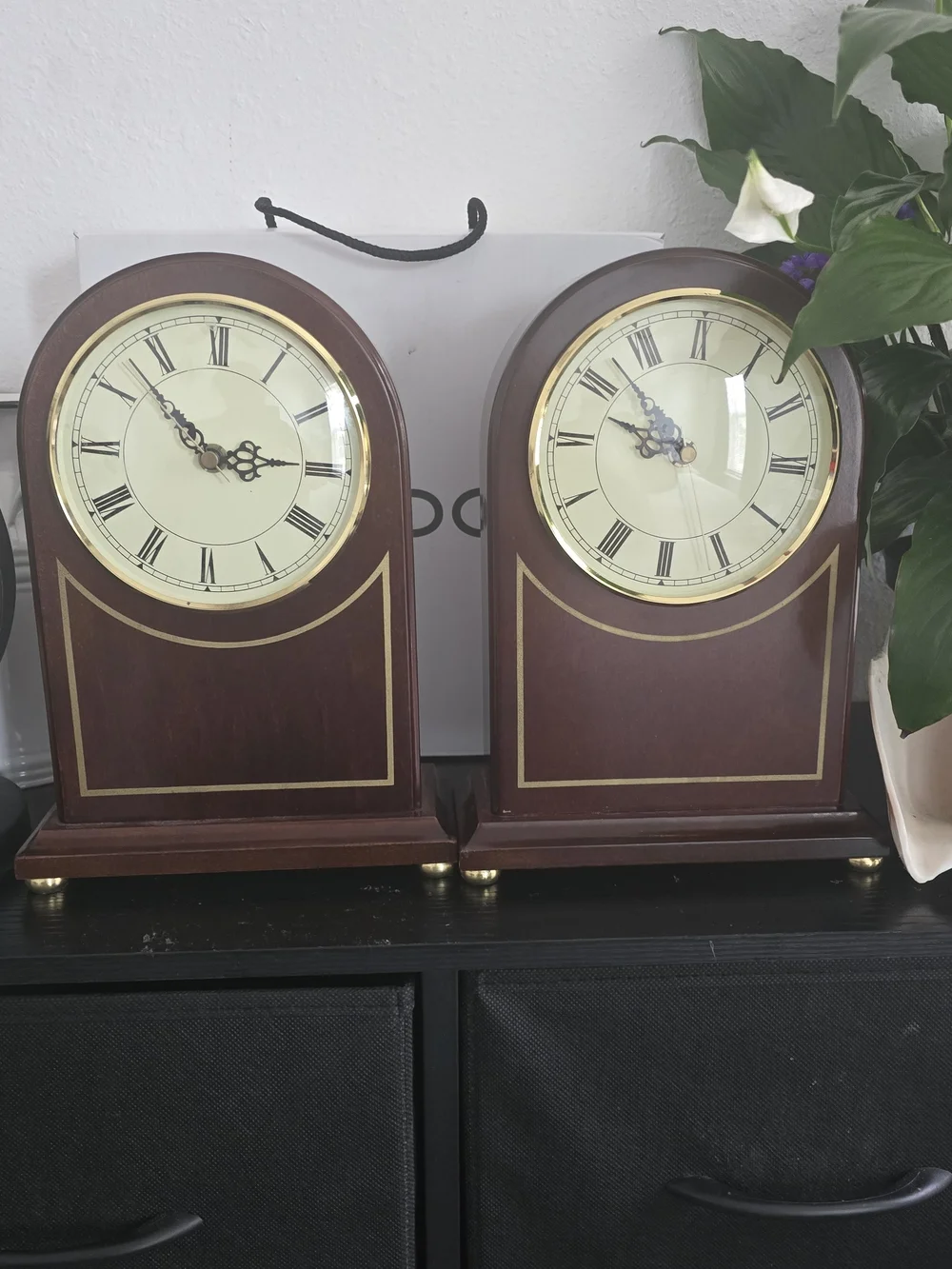 Classic Brown Mantel Clock Pair - Unbranded